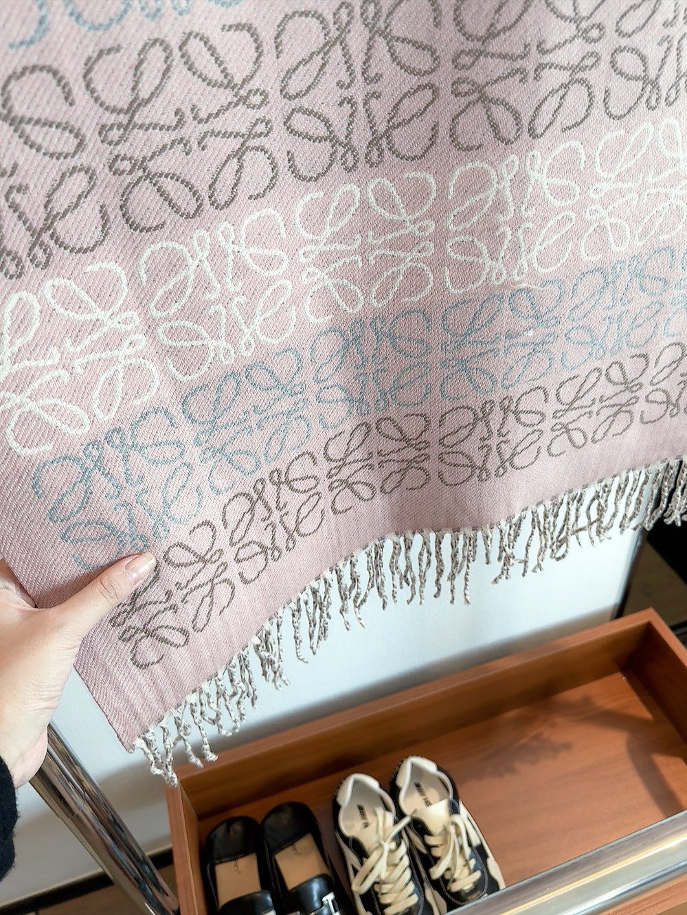 Reversible Fringed Patterned Scarf