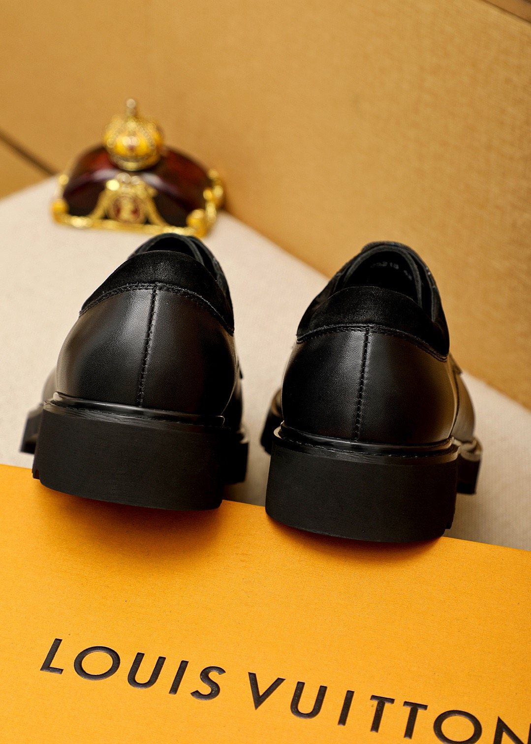 Louis Vuitton Black Lace-Up Business Shoes