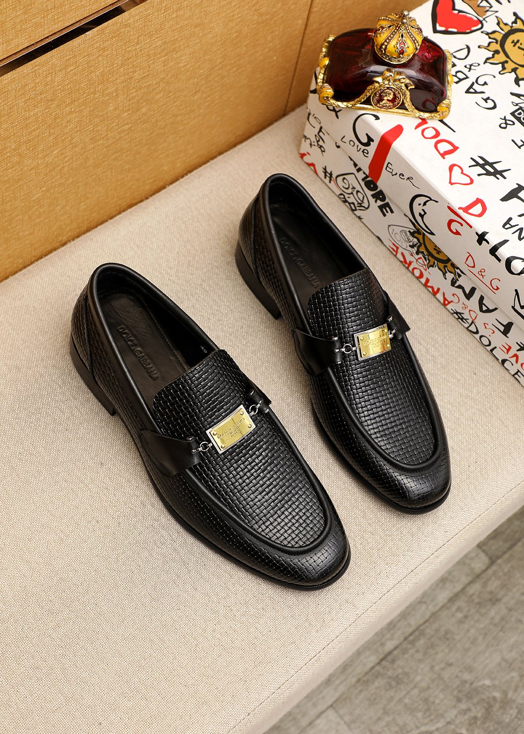 Dolce & Gabbana Black Embossed Buckle Loafers