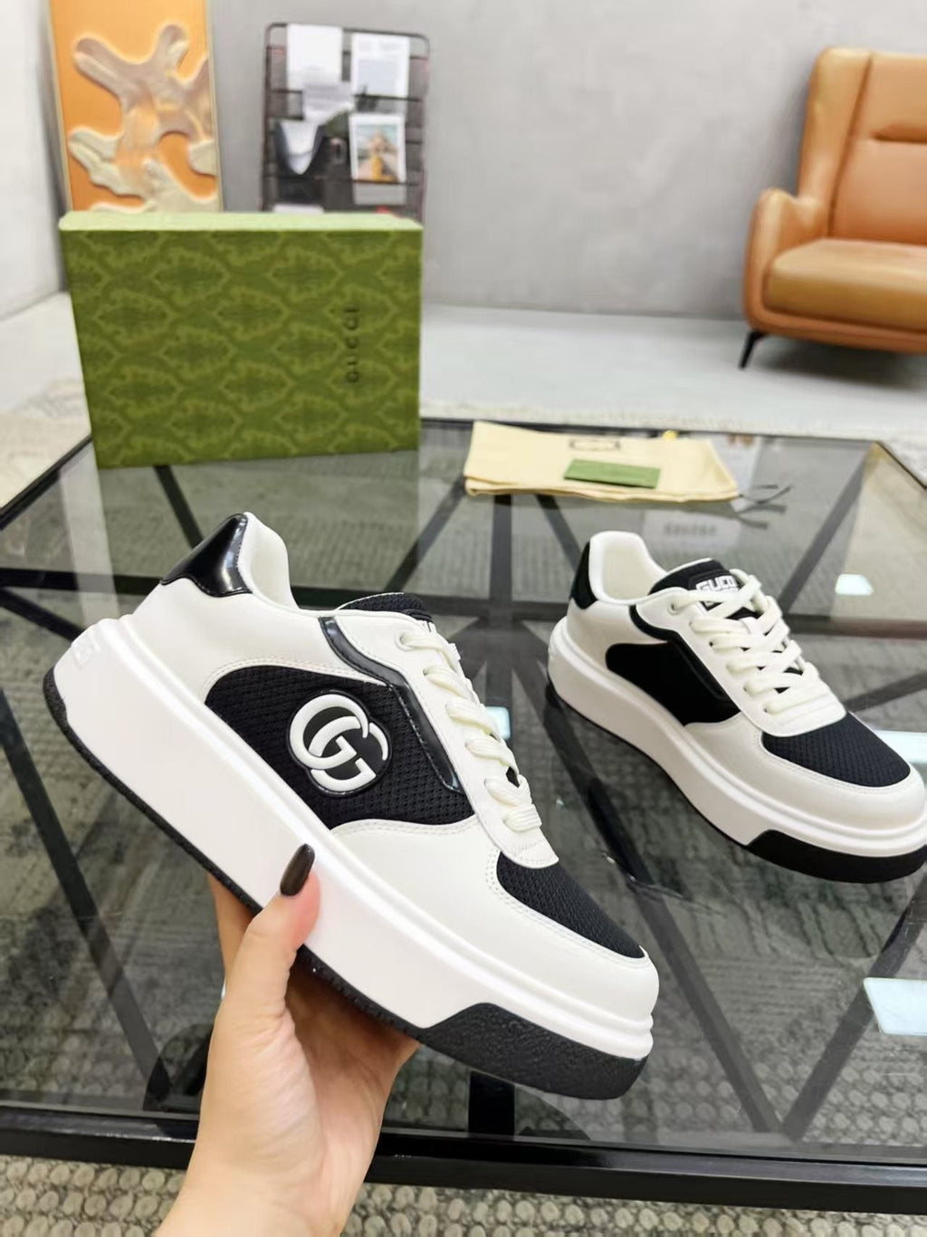 Gucci Low-Top Sneakers